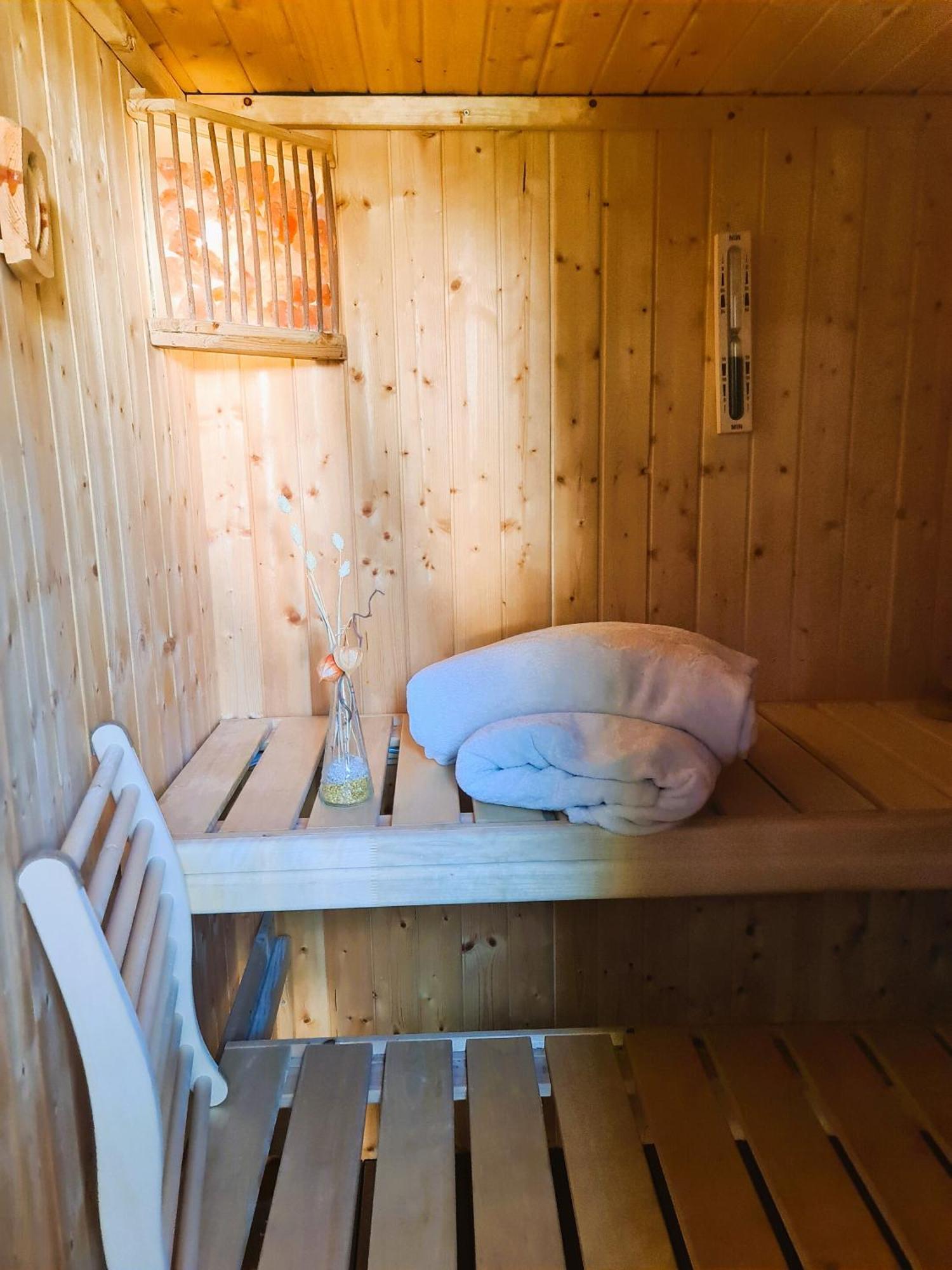 Haus Rosengarten Mit Sauna Bad Wünnenberg Exterior foto